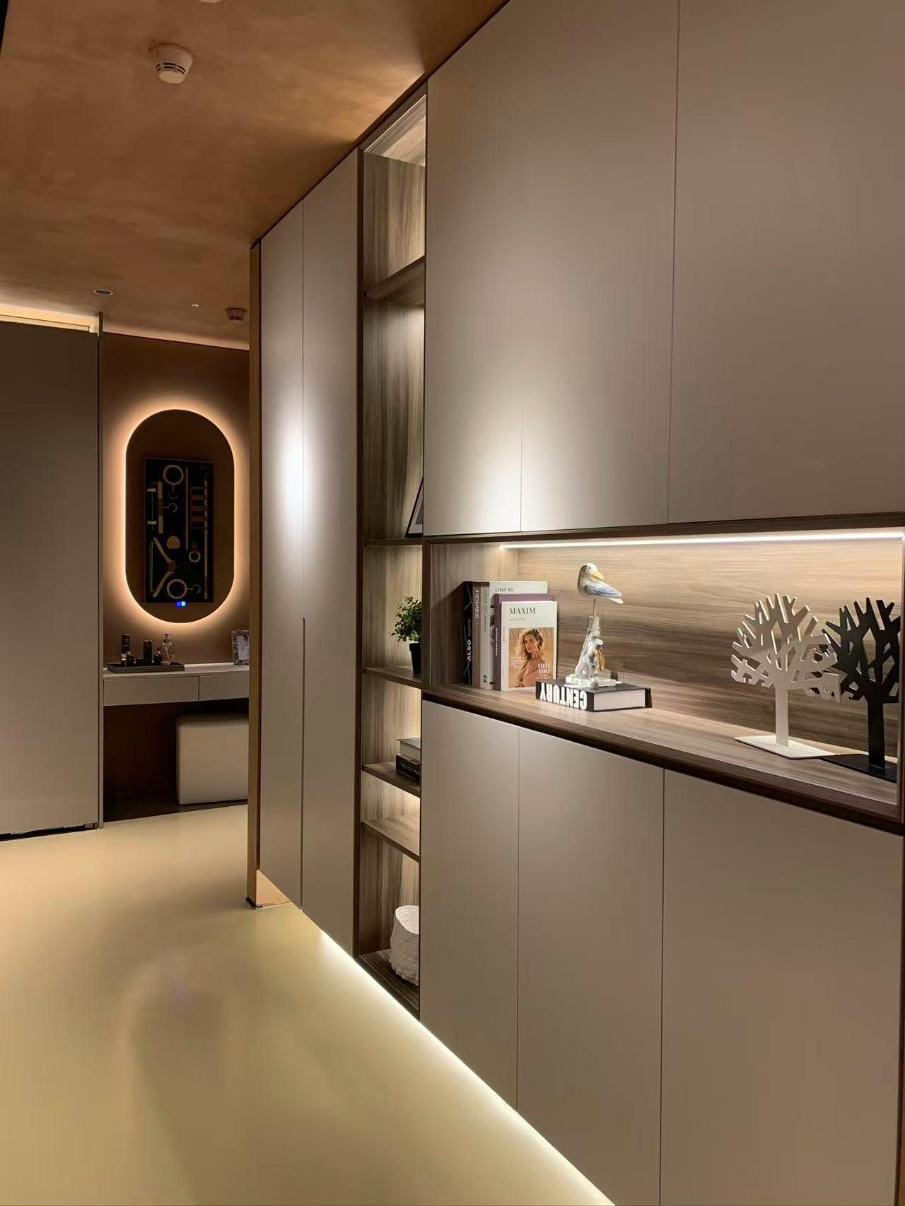 Shoe & Entryway